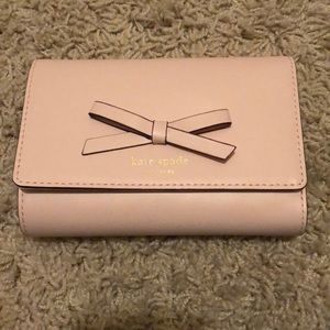 Brand New Kate Spade Wallet 🎀